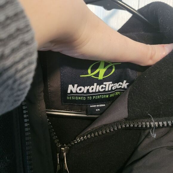 Nordic Track Men's Black Winter Coat Two Layer Zip Size Small - Picture 7 of 8